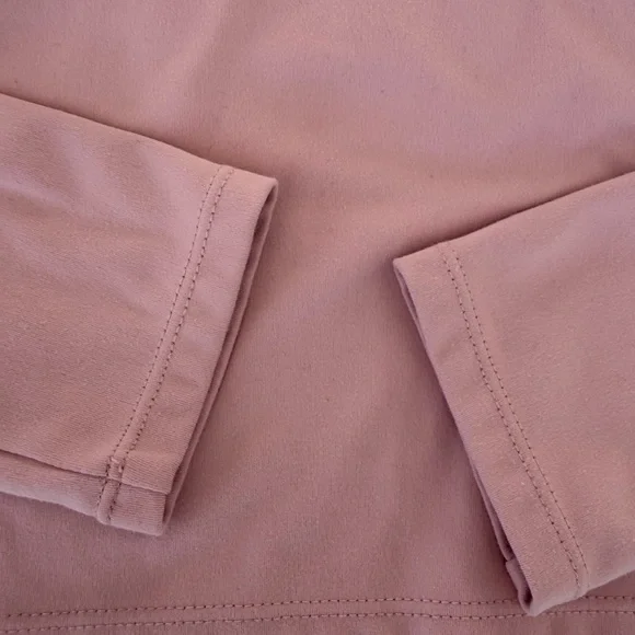 Elegant Pink Long Sleeve Crop Top - Picture 4 of 7